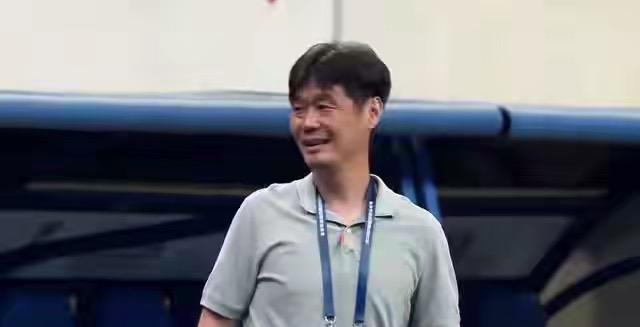 青岛海牛和深圳新鹏程降级的概率最大长春亚泰反而有起死回生的机会深圳新鹏程接下