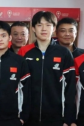 清晰版大合照帅得显眼