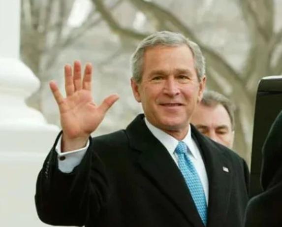 美国前总统老布什之子尼尔·布什公开喊话：我访华150多次，中国根本没有敌意，华盛