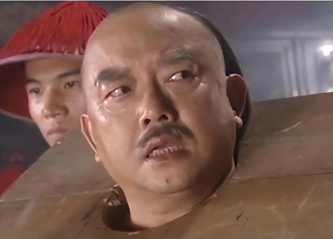 乾隆还活着的时候，就有人预定了和珅的府邸，这就是皇十七子永璘。1799年正月
