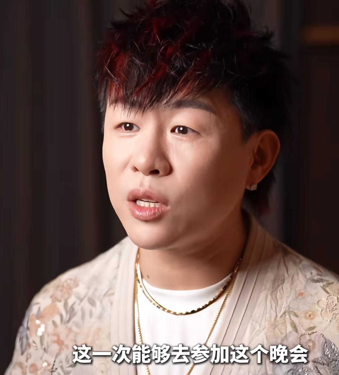 胡彦斌湾区升明月晚会上演唱《月光》！《月光》终于又要端上桌了。它可是胡彦斌最