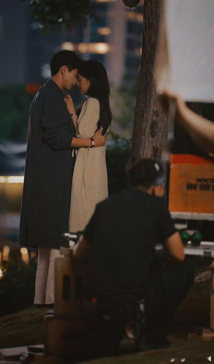 李现张婧仪吻戏熟男熟女代表有