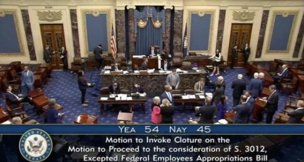美国参议院第13次否决临时拨款法案，《持续拨款与延期法案》以54比45
