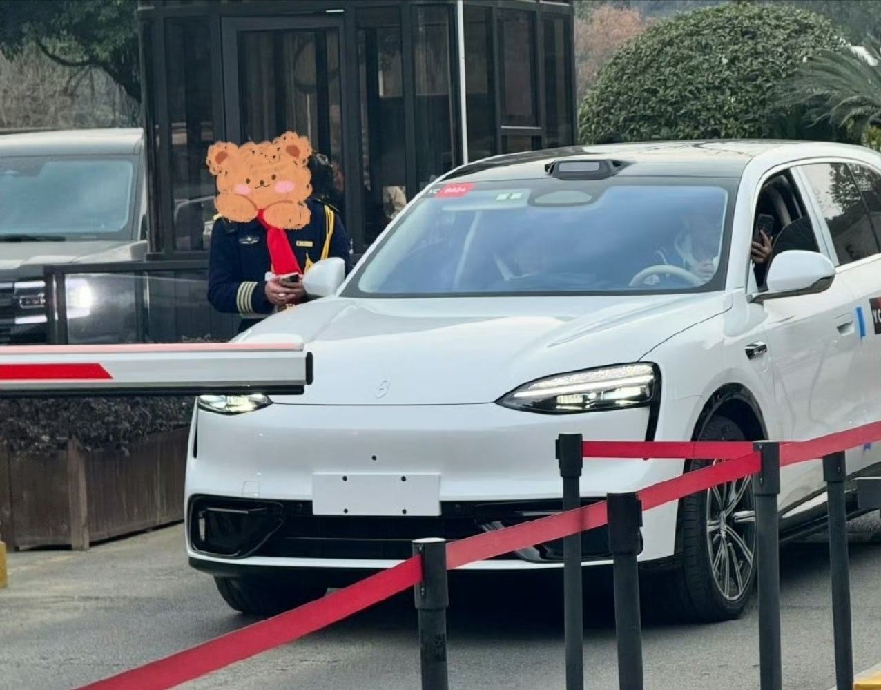 很有质感的问界M6车头星河车灯非常有感觉但照片里似乎体现不太出bulingbul