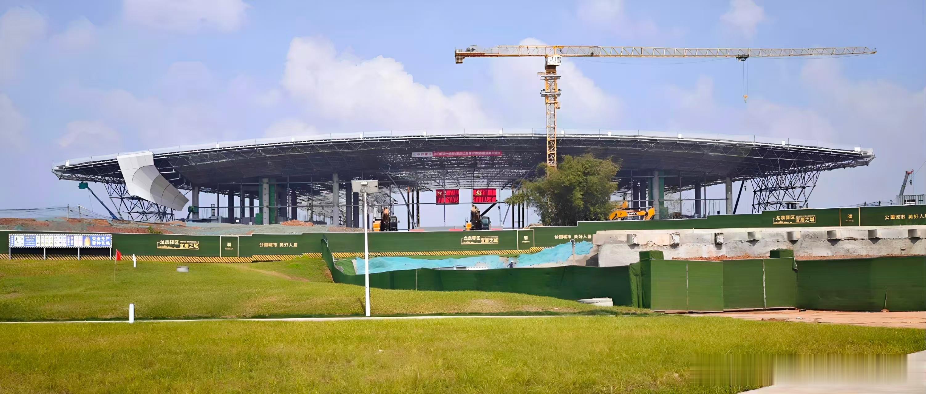 成都建没中的成都龙泉驿火车站随手拍海笛老三届千寻