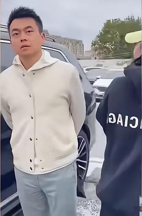 这男的为啥敢明目张胆带“三”做产检？背后原因很简单！不是因为他职业特殊，而是他