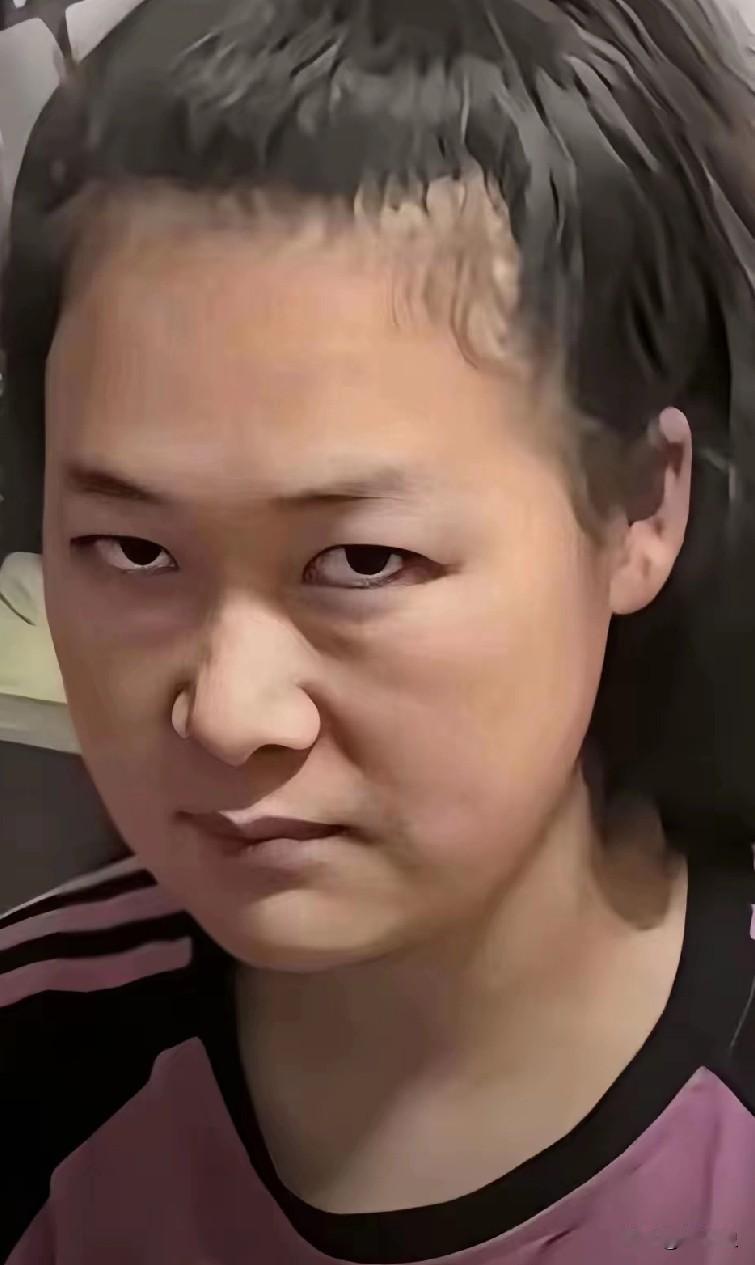 “老公，让粉丝再上一次当”大鹏和小玉评论区的网友调侃真要笑不活了！这俩