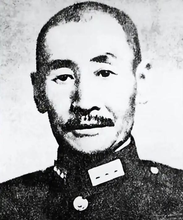 1944年11月，匪首宋殿元带着手下来到一个小村庄，见到有个妇人颇具姿色，第二天