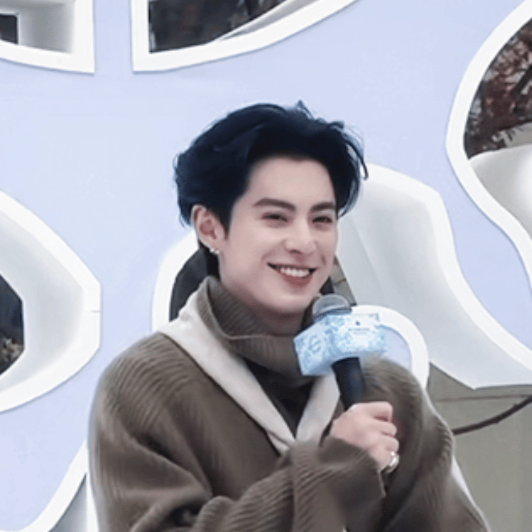 王鹤棣今日线下活动🈶，冬日男友道明棣