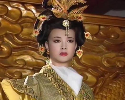 主持人问刘晓庆:“你生过孩子吗？”刘晓庆摇摇头:“没有。”主持人好奇:“那你为什