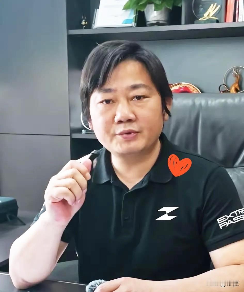 他认了：“是我把价格压太低。”820RR卖43800元，机油泵出了问题。张