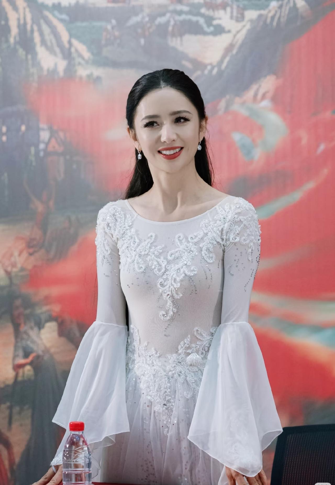 我敢说，陈思成永远忘不了佟丽娅，不是因为俩人有个儿子，而是佟丽娅是陈思成所有