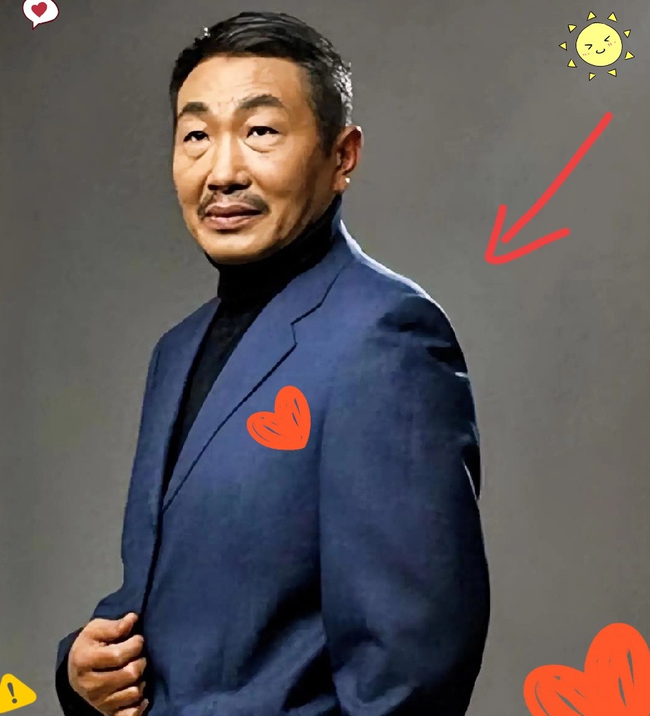 家人们谁懂啊！68岁的国家一级演员杜源，放着找上门的戏不接，居然跑去幼儿园面
