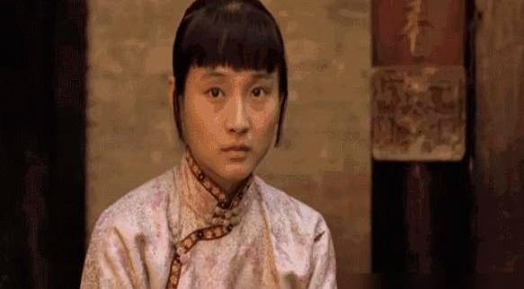 演了一辈子“妈”，自己却57岁未婚未育，孔琳这操作才叫狠。新剧《纯真年代的爱