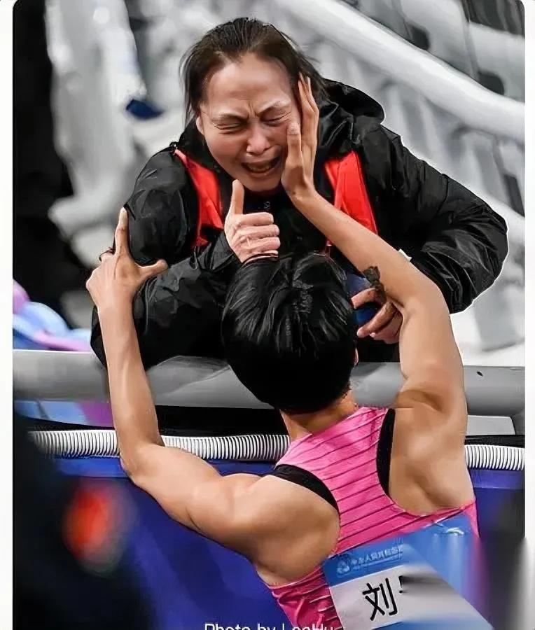 刘景扬！你藏得太深了！前两届全运会还在陪跑，这次直接甩出12秒81！28岁的