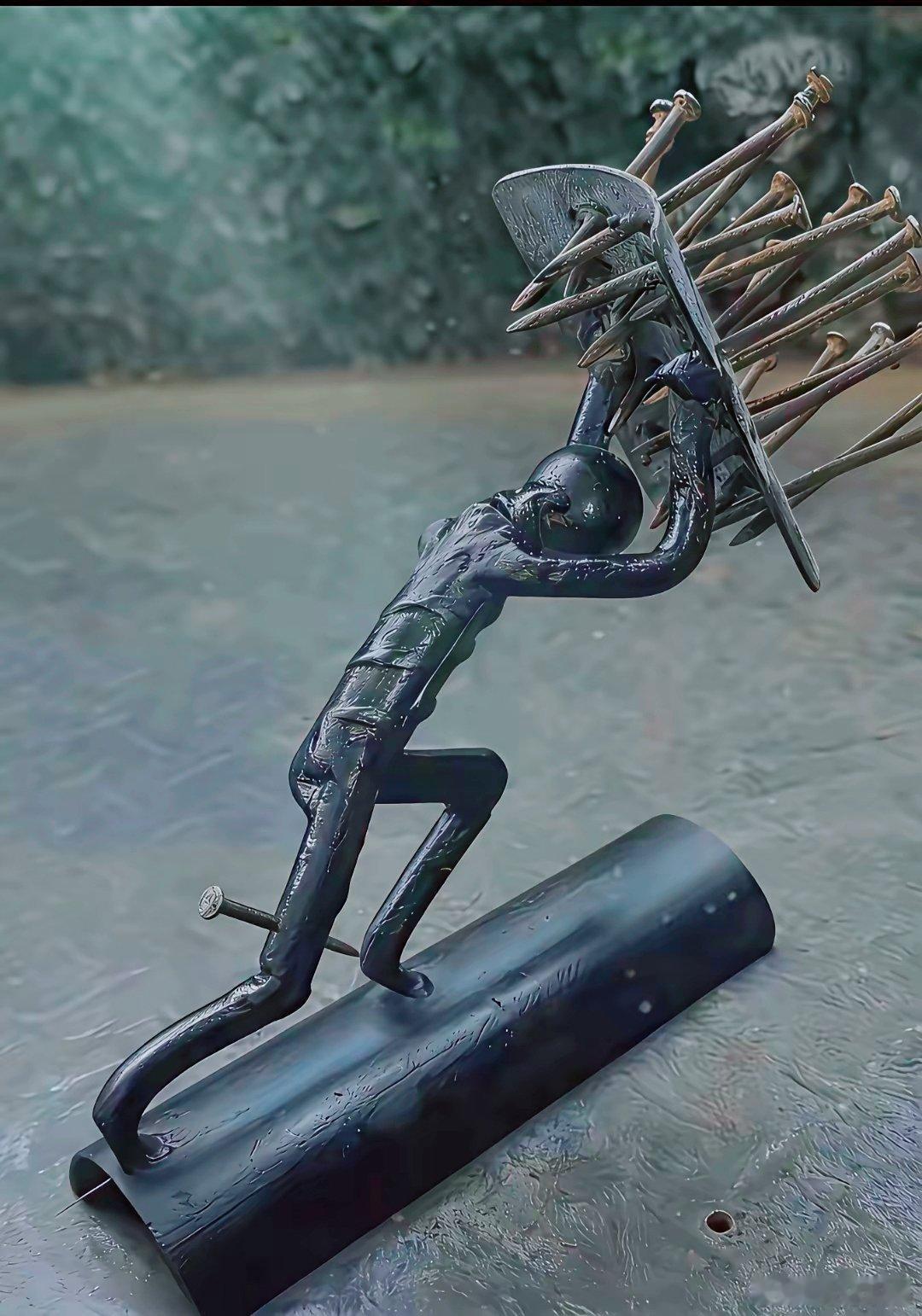 人生第一条准则就是不要让任何人在你这里免费得到任何东西。​​​