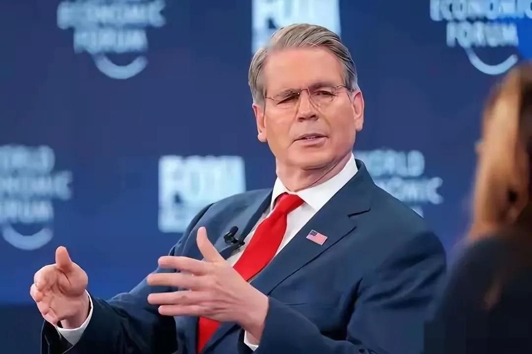 美财长：中国买不到伊朗油，同一天，70艘油轮装满美国油高价出口！4月14日，美