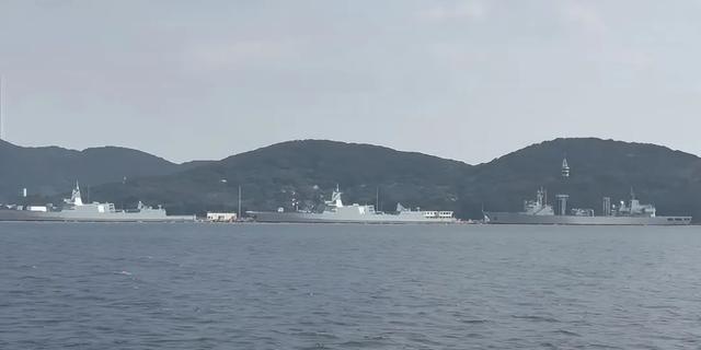 日本首相扬言“出兵台海”后，东海舰队悄然新增了2艘055驱逐舰。日本首相高市早苗