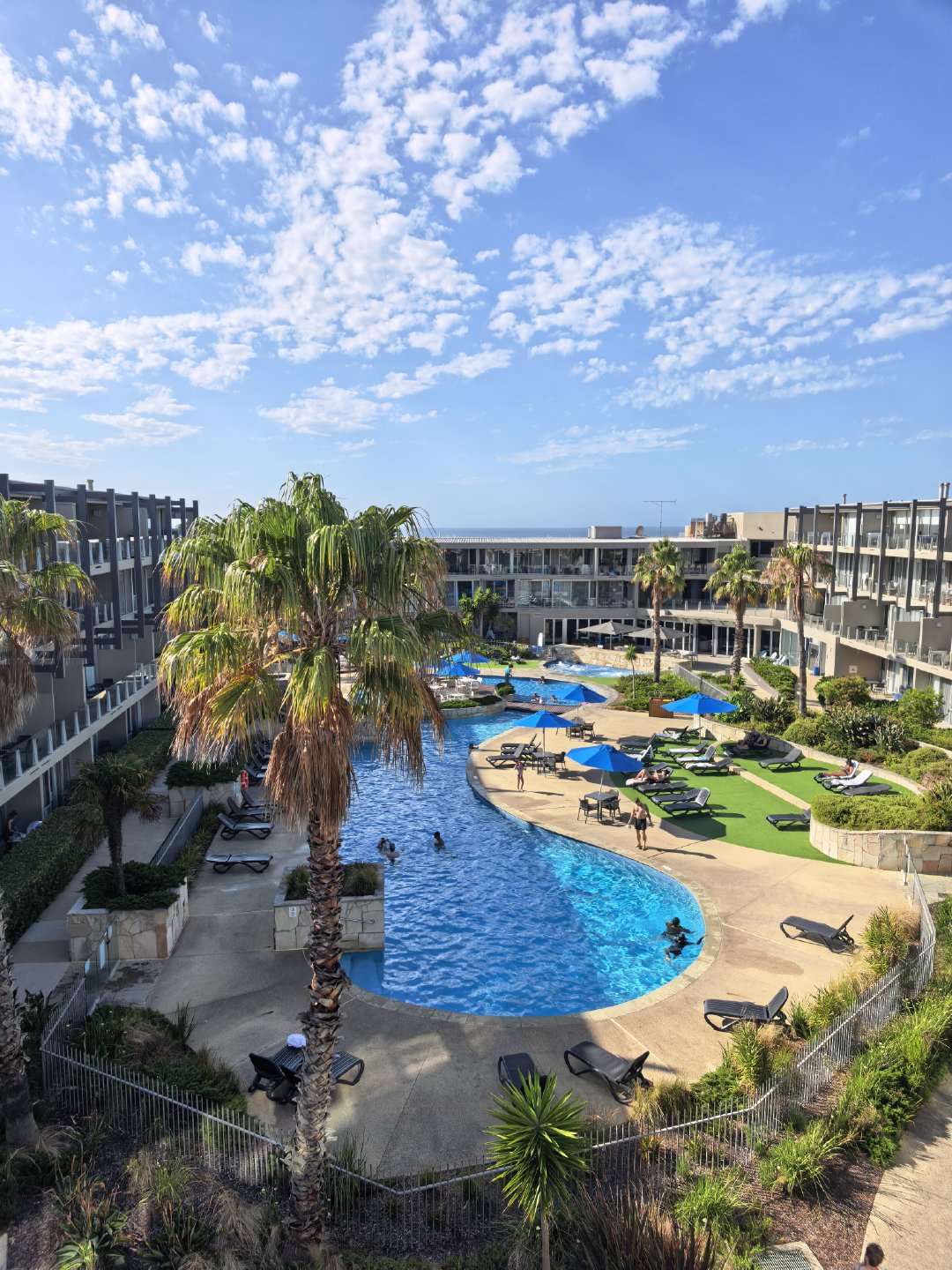 沿途都是度假的