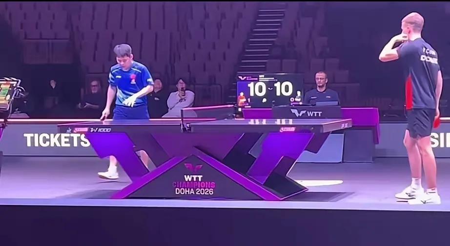 太尴尬了！多哈冠军赛第二天，赛场安静得能听见自己呼吸声！本以为观赛该是欢呼