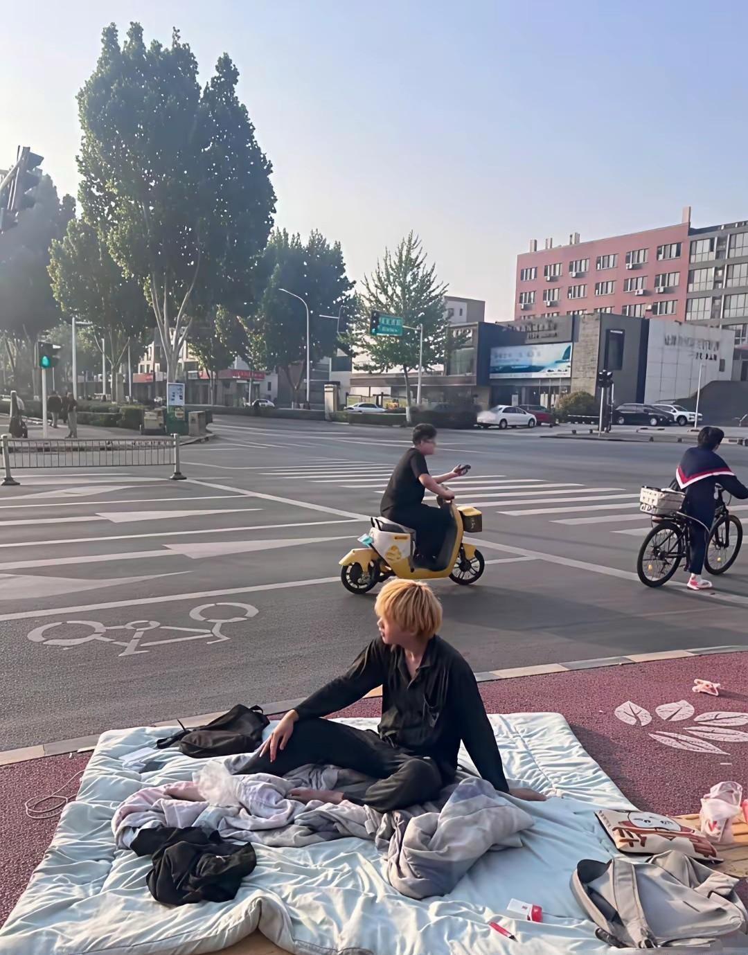 一觉醒来发现自己已经被丢大街是什么感觉