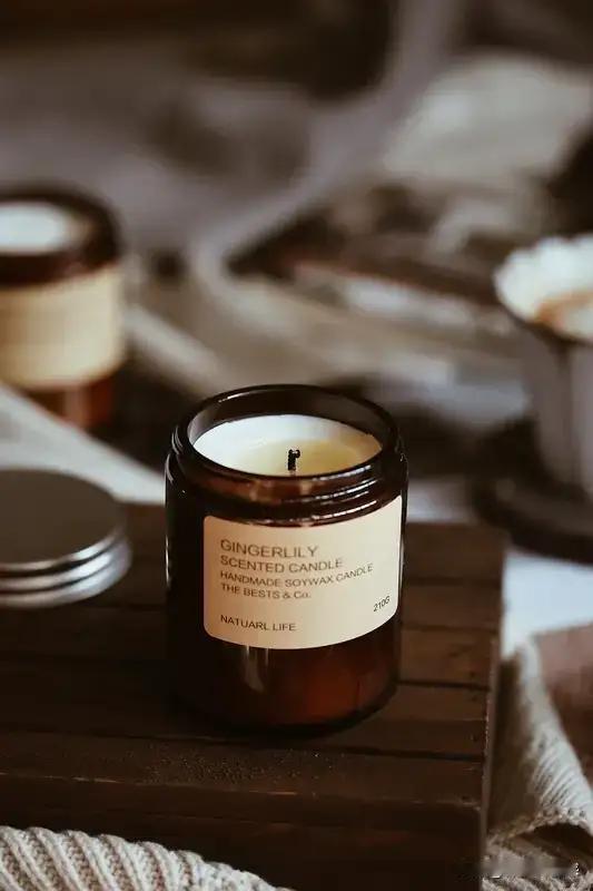 渐行渐远的脚步声中，我的心也随着时光的流转变得愈发沉重。曾经，和伙伴们一同出发，