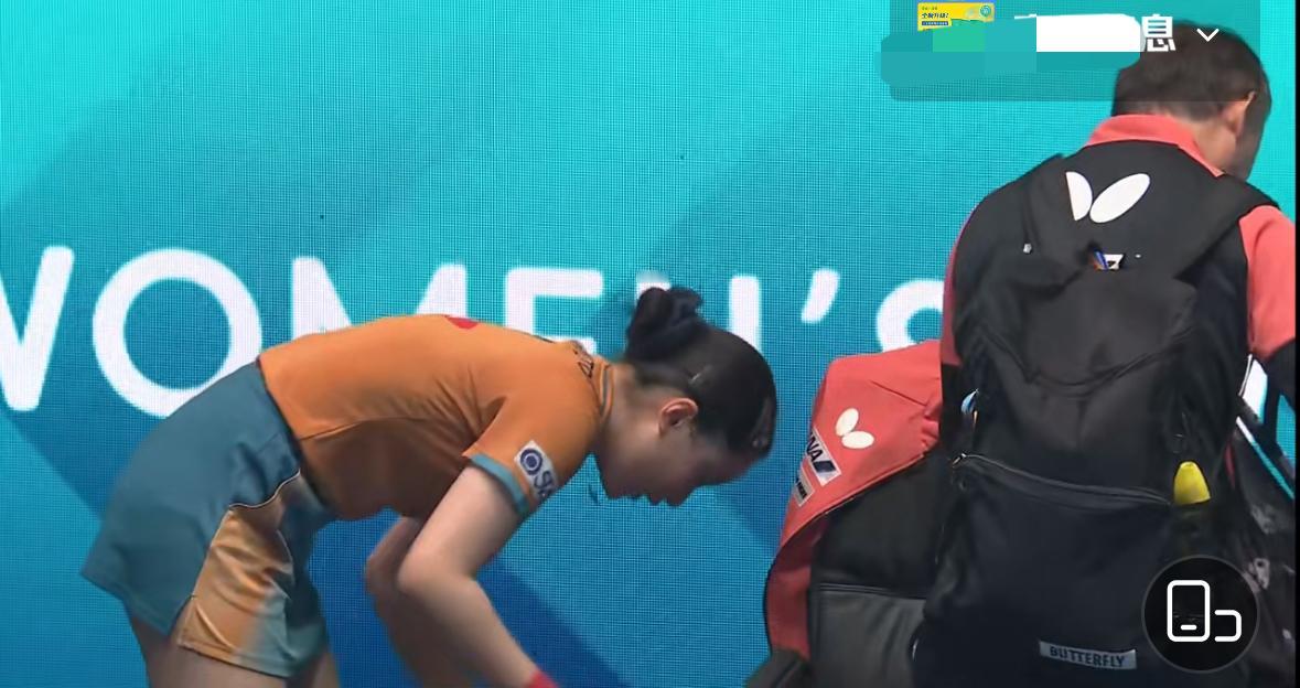 恭喜王曼昱4:2张本美和晋级亚洲杯女单决赛——张本美和友哭啦！2月8日，海口亚