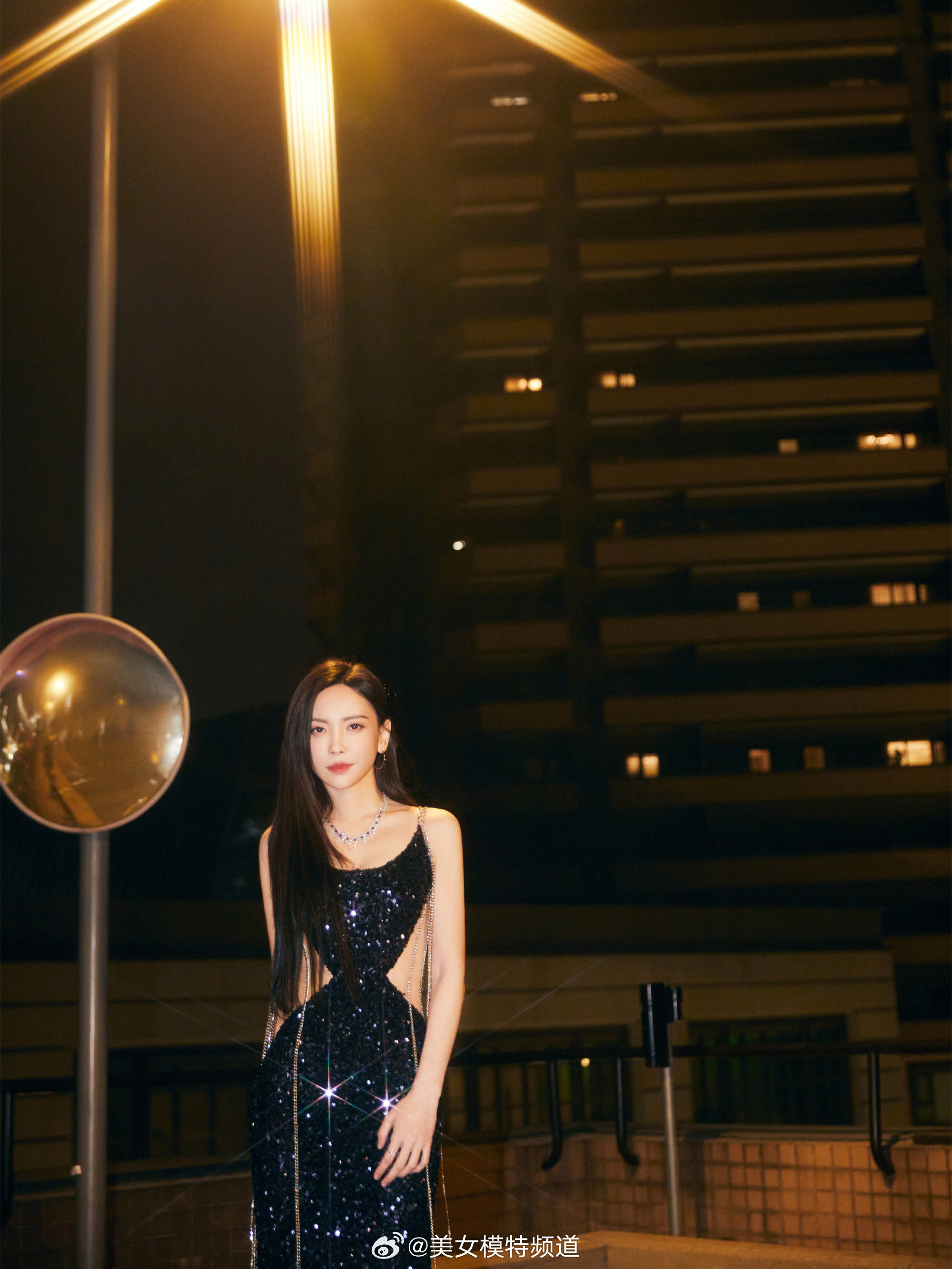 于文文暗魅影写真大片