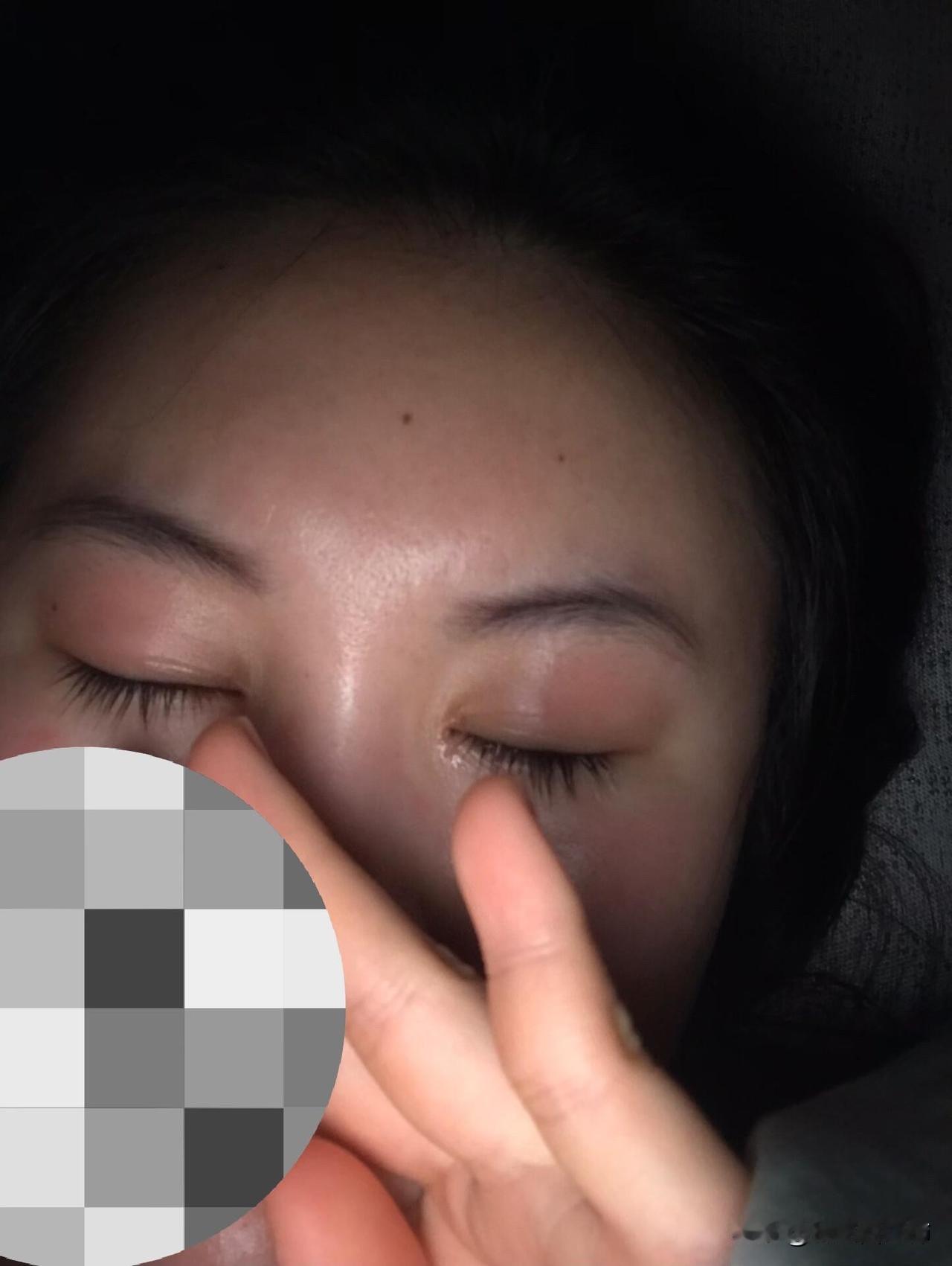 真正的少女心事是没钱真正的少女心事是没钱。我真的好伤心难过，我睡不着觉。对不