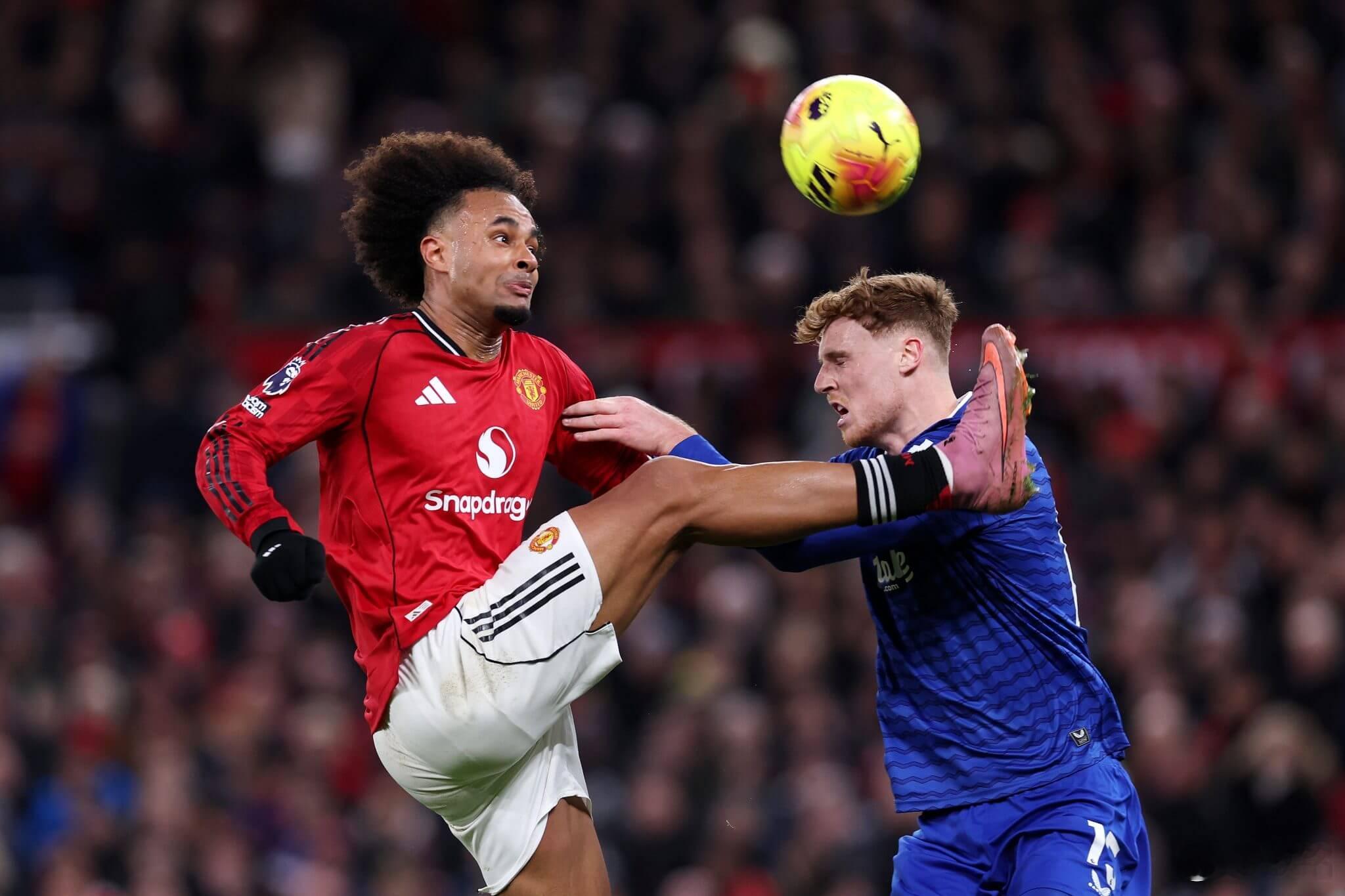 曼联昨晚整体低迷，齐尔克泽不是最差的一个，也差不多是最次的4个之一，多尔古、马兹