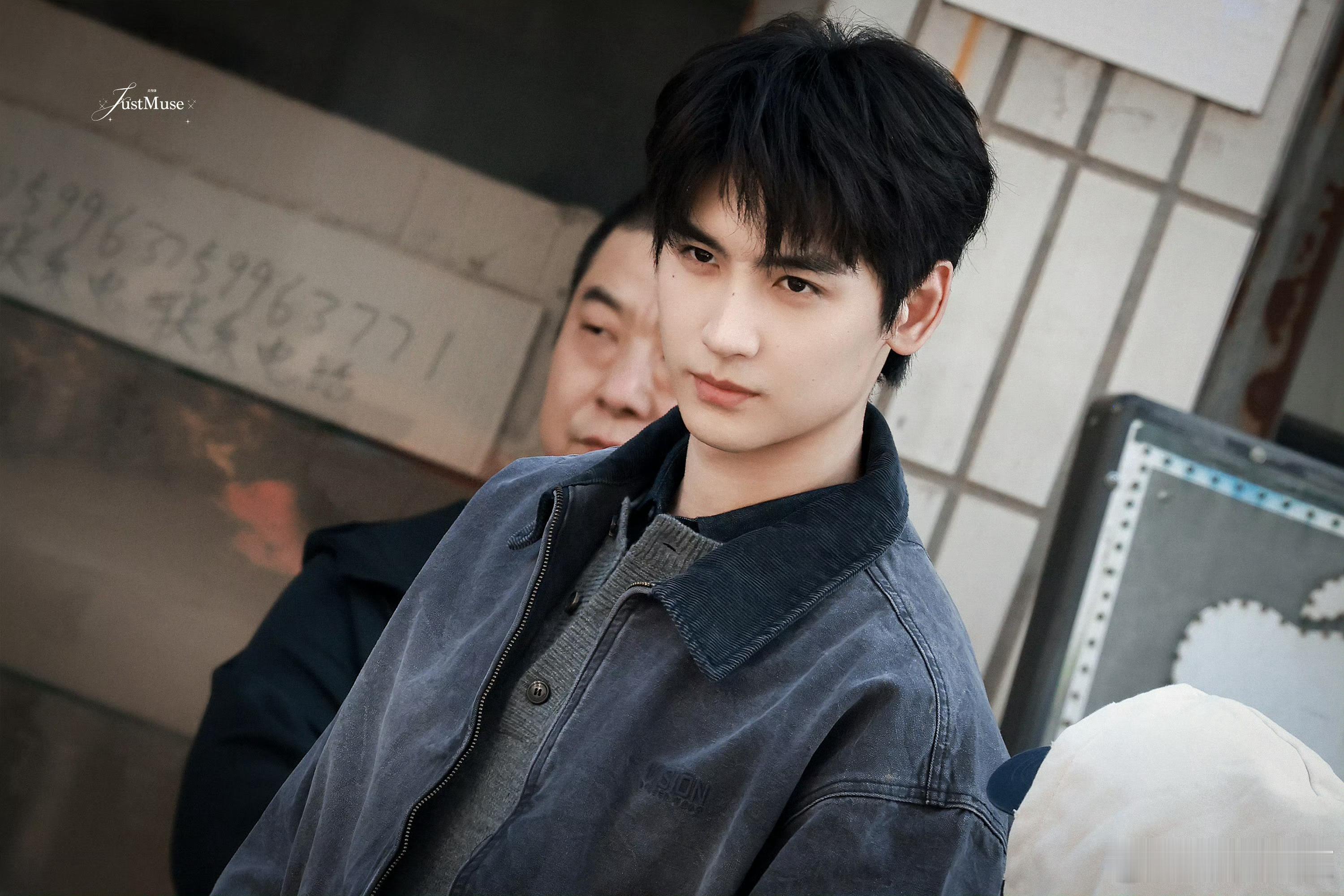 黄俊捷猎罪现场路透，好正的韩警官