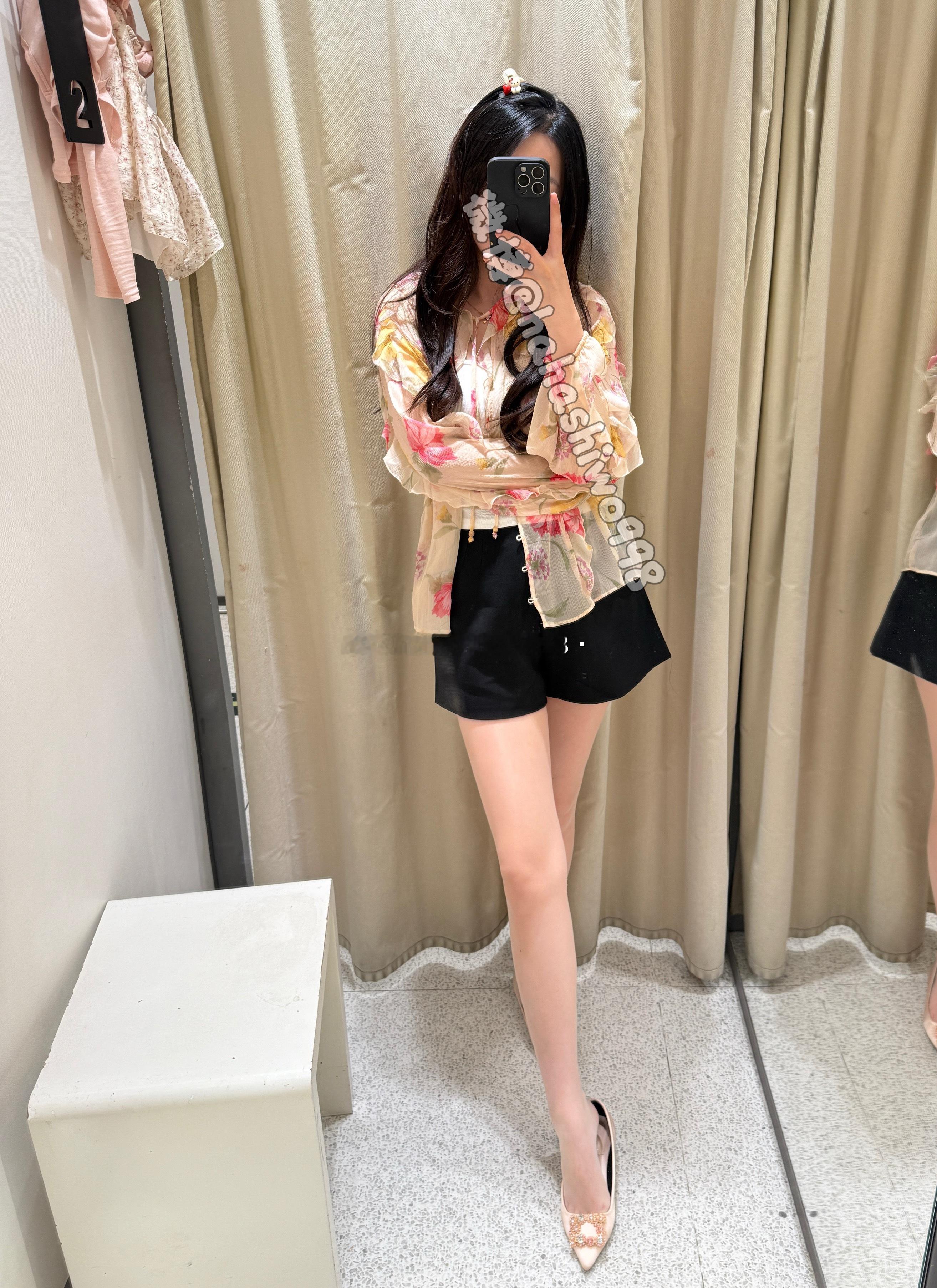 碎花好美绫lingtouch绫吊带袜​​​