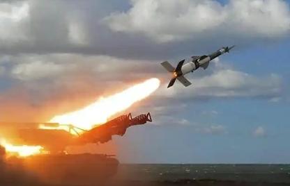 东风-41亮剑夜空！中国用无剪辑实射视频硬核回怼美军‘拦截神话’，分导式核弹头撕碎反导幻想