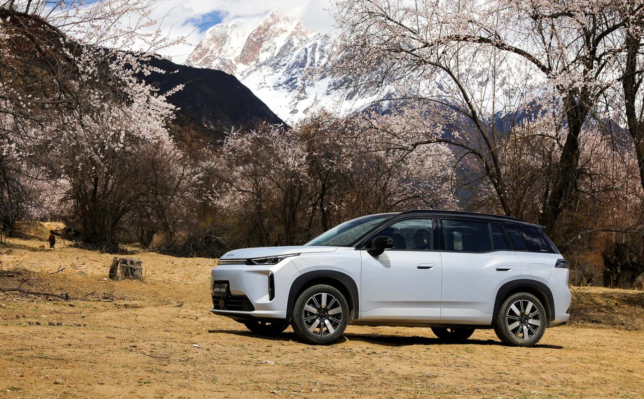 广汽埃安近日公布的3月销量数据显示，埃安i60热销11145台，热度依旧强劲，月