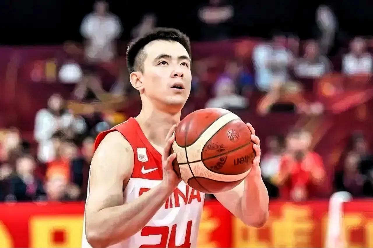 赵继伟任中国男篮队长有哪些劣势？赵继伟出任男篮队长的劣势，主要集中在身体条件