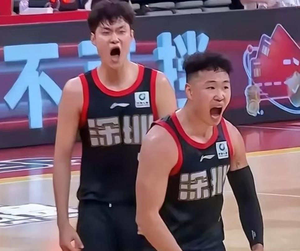 昨晚CBA八分之一的两场大战，山西汾酒准绝杀了卫冕冠军浙江广厦，而另一场比赛的深