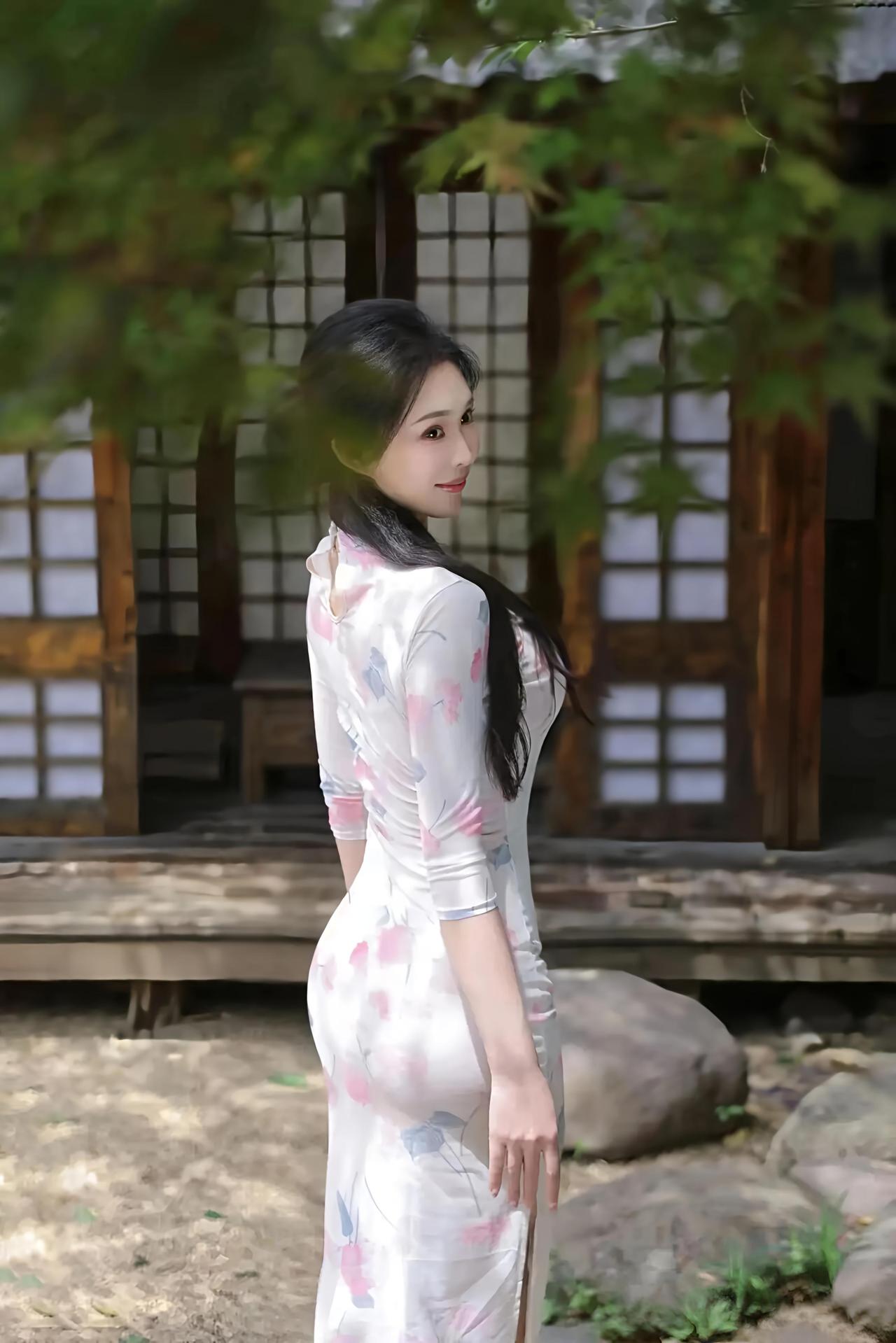 古典雅致，花间美人，梦回古代