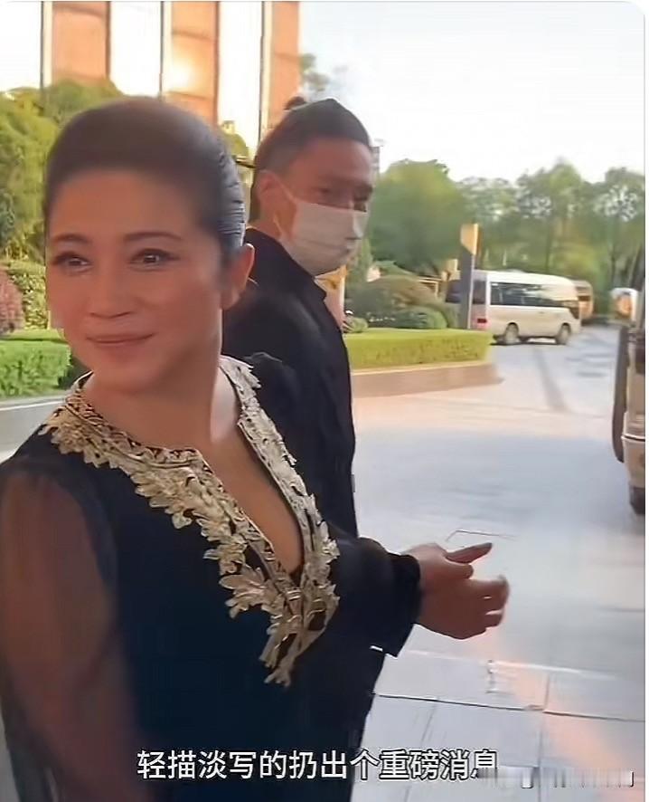 瞬间理解颜丙燕男友了，为什么他会对颜丙燕如此照顾细致了。不是他喜欢年纪大的，