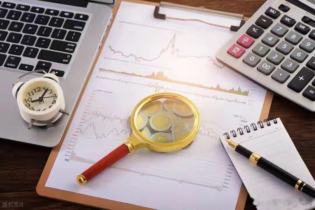 4.24技术面交易热门股点评+重大事项一、热门个股技术点评1. 金螳螂：换手连