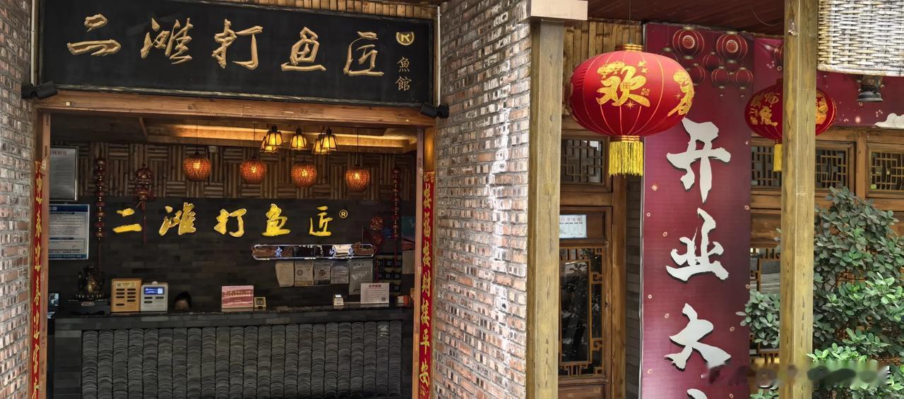 D27攀枝花一武定县攀枝花是个很适合自驾去的地方。从驾驶角度看，