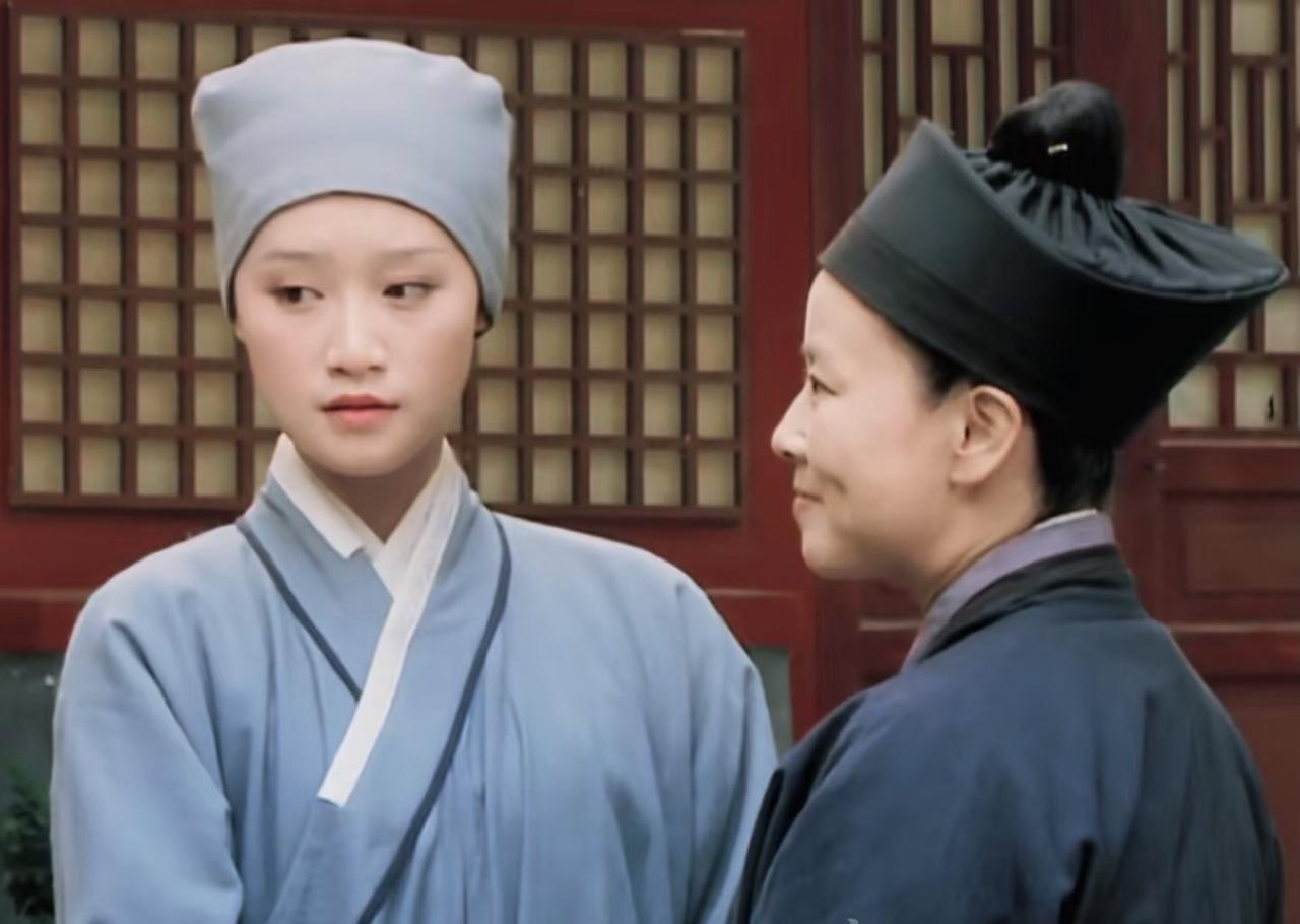 真的是越挖越有，为什么《甄嬛传》里舒太妃喜欢浣碧，你想想眉姐姐对胧月明白了吧