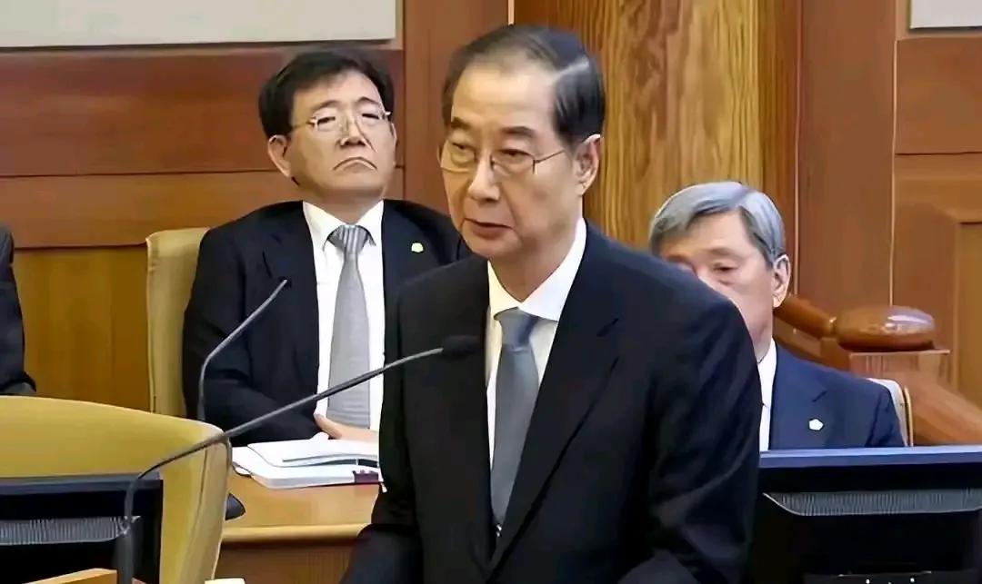 韩国前总理韩德洙被检方求刑15年，这位德高望重的三朝元老，绝不会想到会以这样悲惨