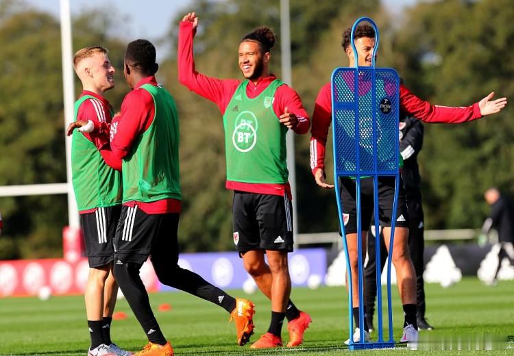 前斯旺西队长：温格2013年曾邀请我加盟枪手，我拒绝了，我不后悔10月15日讯