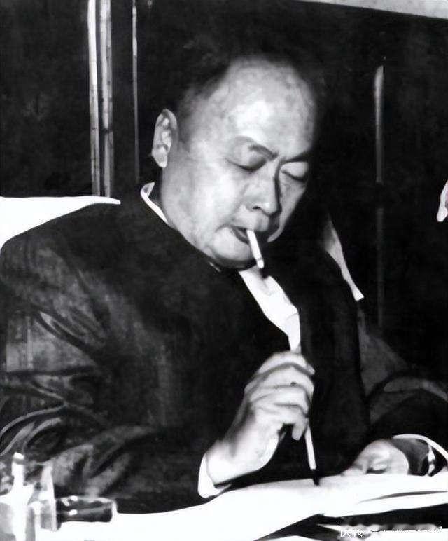 陈毅为何调中原？陈帅需要“再就业”。从一封电报说起。1947年8月初，中央电
