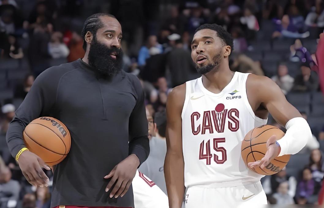 听见了吗？哈登还有米切尔说你俩呢，赢球又怎样，主教练赛后真不满意啊。骑士今天战