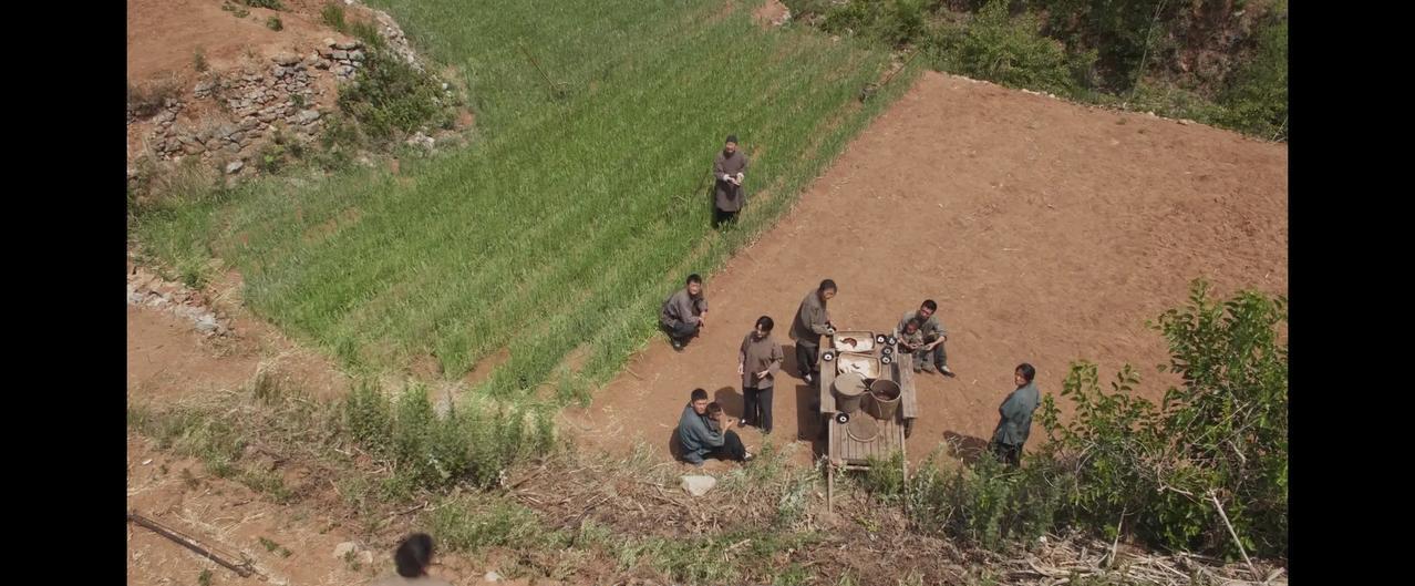 《生万物》封四媳妇死了！还是饿死的！大脚还单独给了她半袋子的粮食，结果没几天他
