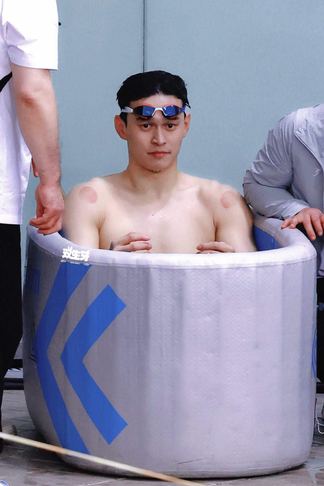孙杨泳池里走出的传奇孙杨真的是一个很执着而且专一的人，对感情也是，对游泳也是，不