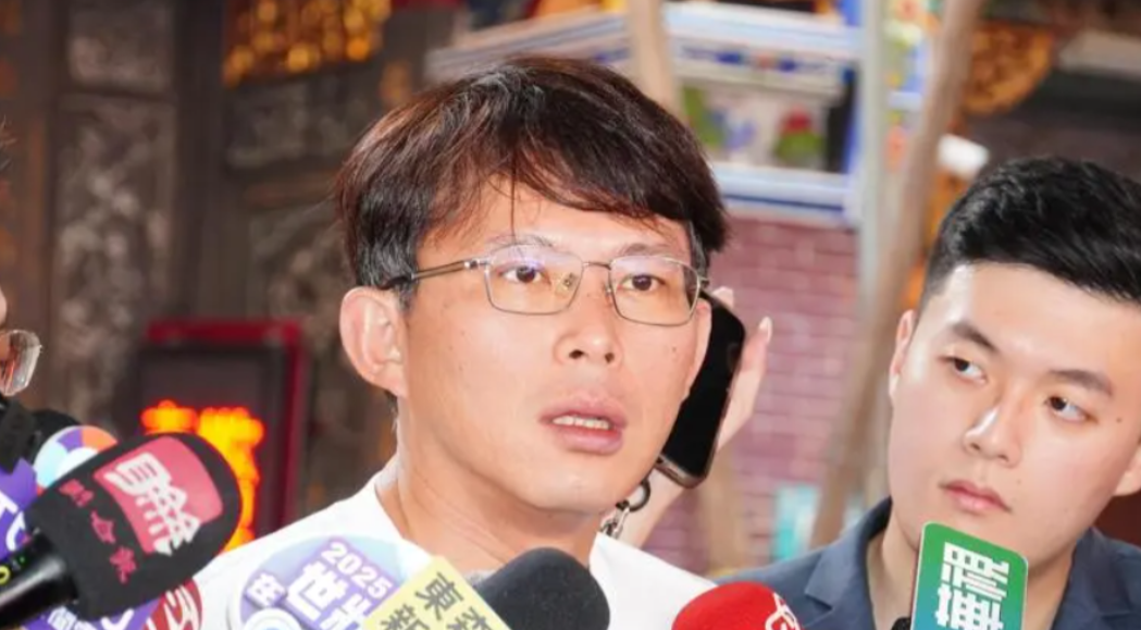 黄国昌要赖清德“以苍生为念”制止大罢免遭停职的新竹市长高虹安罢免二阶连署今送