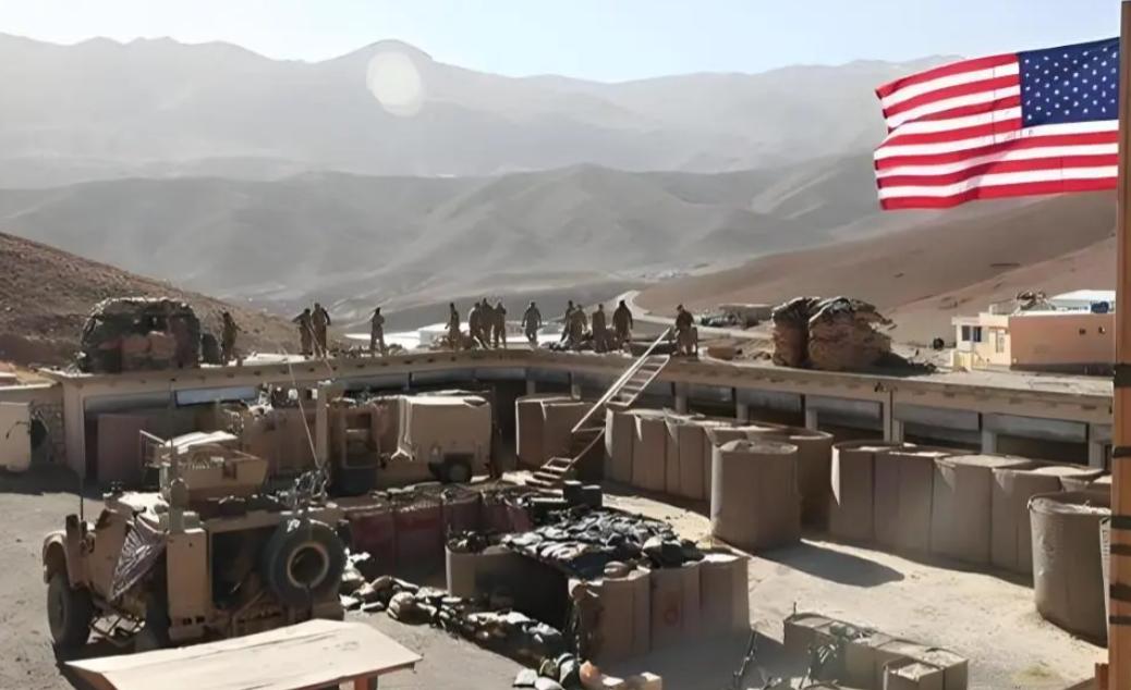 美国现在的大问题是海外的美军控制不住了，当年派出去的都是精锐，留在本土的都是近卫