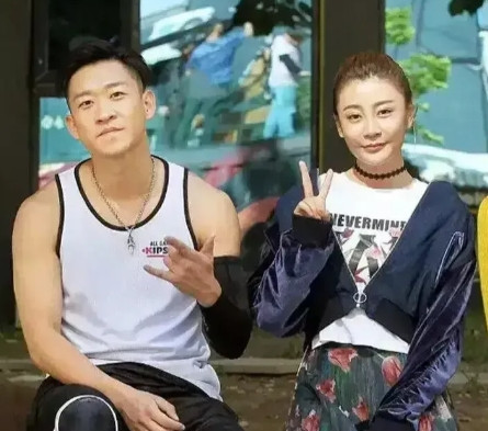2019年，曹云金和唐菀办理了离婚，事后他对唐菀说：“我一次性给你500w，算给